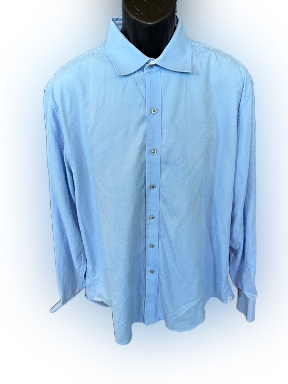 Robert Graham Men’s Light Blue Button Down Casual Ahirt Blue White Cuffs. XXL